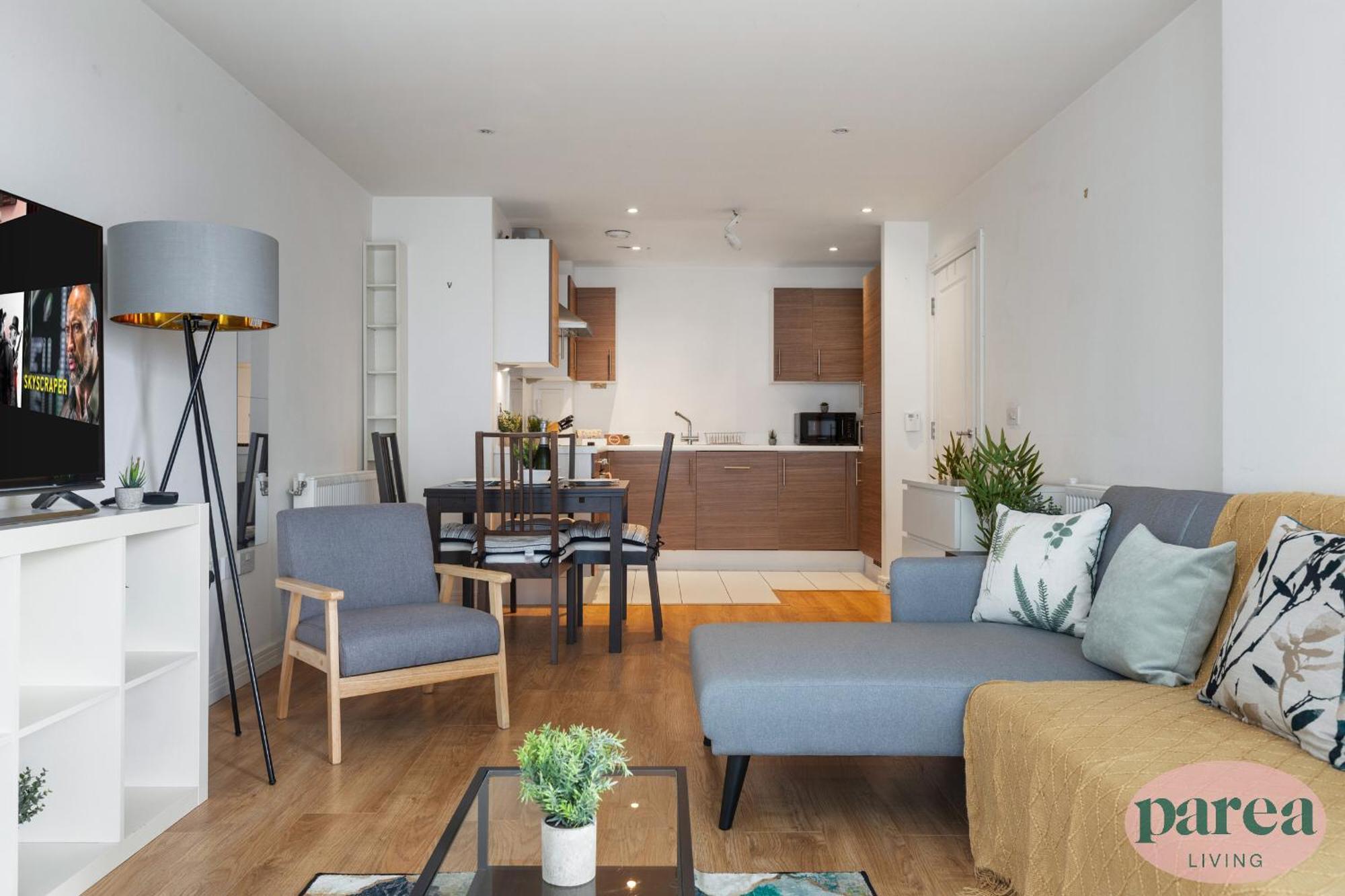 Appartamento Parea Living - Colorful North With Balcony Views