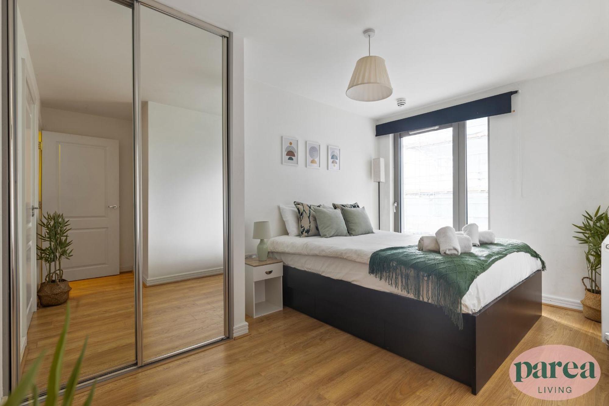 Appartamento Parea Living - Colorful North With Balcony Views Londra